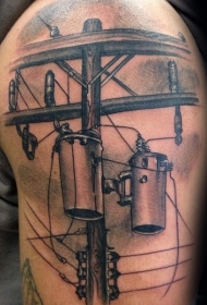 大臂酷酷的黑灰电线杆纹身图案