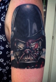 大臂华丽多彩的血腥面具纹身图案