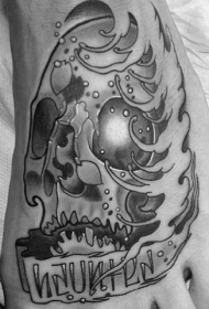 脚背华丽的幻想骷髅刻字纹身图案