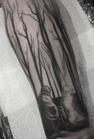 黑色树林与人像火焰小臂纹身图案