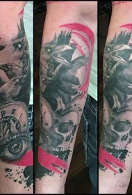 手臂彩色骷髅时钟和眼睛乌鸦纹身图案