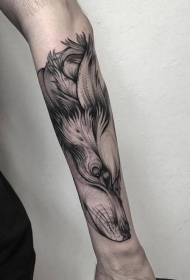 手臂old school黑色恶魔狼纹身图案