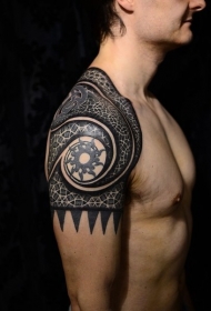 肩部各种凯尔特装饰纹身图案