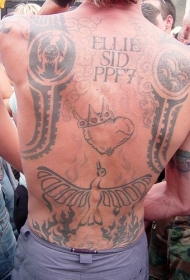 背部皇冠心形与鸟图腾纹身图案