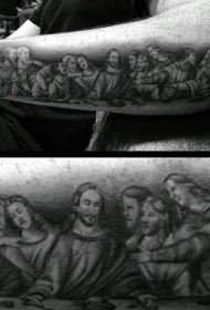 写实的黑白宗教主的晚餐手臂纹身图案