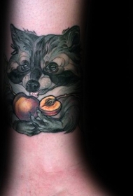 腿部新传统风格的彩色浣熊纹身图片