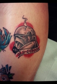 腿部彩色老学校风格风暴骑兵头盔纹身