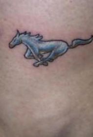 脚踝银色的野马标志纹身图案