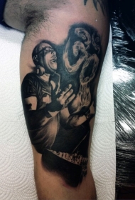 手臂现实主义风格人与蒸汽纹身