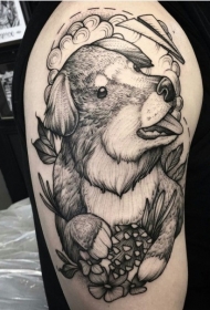 大臂雕刻风格黑色可爱狗和纸飞机纹身图案