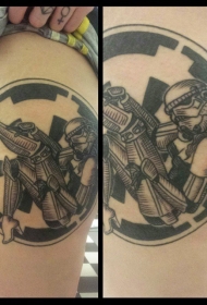 圆形的性感风暴骑兵女人纹身图案