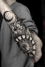 一组黑色线条素描几何元素花纹纹身图案