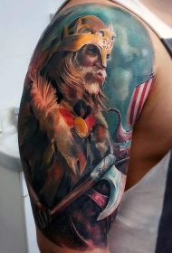 大臂令人惊叹的幻想中世纪战士与斧头和船纹身图案