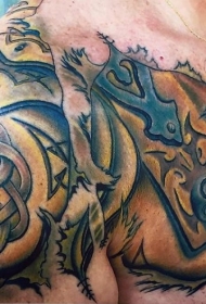 半甲说明风格的凯尔特盔甲纹身图案