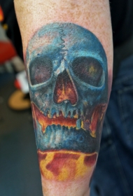 燃烧着的骷髅纹身图案