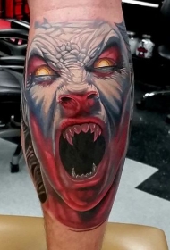 小腿彩色血吸鬼纹身图案