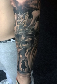 手臂亚洲风格黑白武士头盔纹身图案