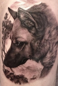 腿部逼真的德国牧羊犬纹身图片