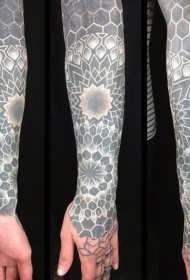 手臂黑白梵花装饰纹身图案