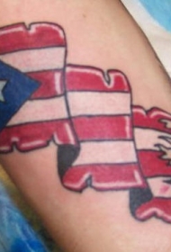 手臂彩色先锋国旗纹身图案