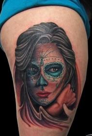 大腿彩色死亡女孩纹身图案