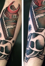 简单的五彩棺材骷髅手臂纹身图案