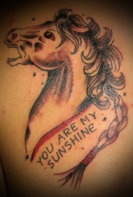 邪恶的马英文字母纹身图案