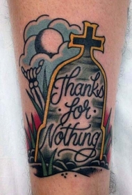 腿部卡通墓碑和字母纹身图案