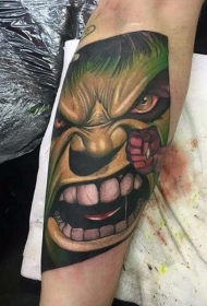 手臂绿巨人发怒彩色纹身图案