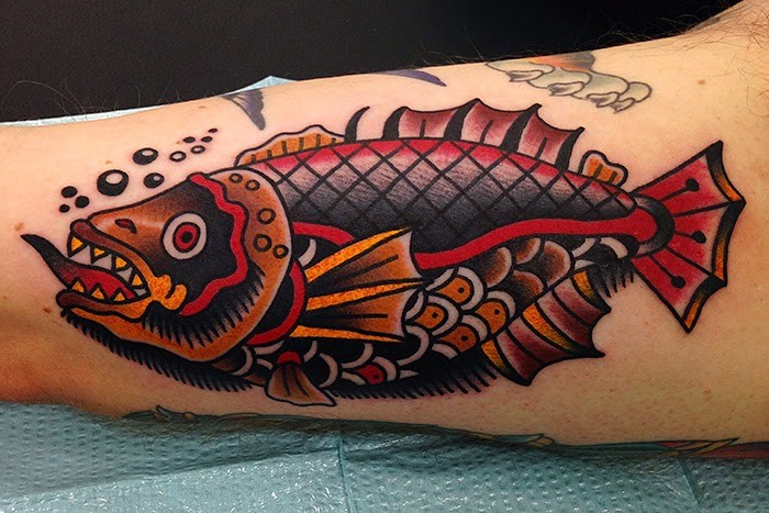 old school彩绘邪恶的鱼纹身图案