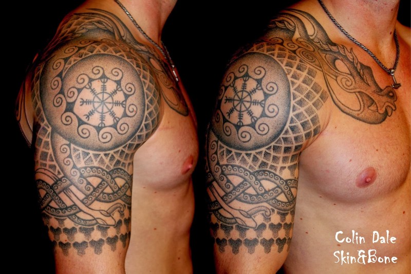 肩部难以置信的部落绘画纹身图案