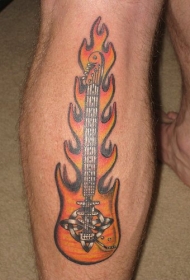 小腿处吉他与火焰的个性组合纹身图案