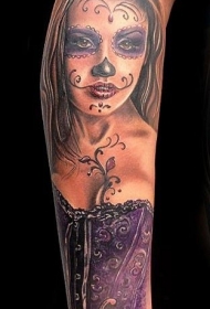 美丽的死亡女郎紫色衣服纹身图案