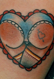 性感的心形屁股纹身图案