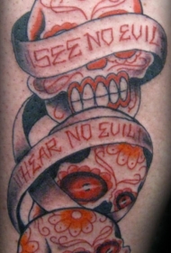 腿部彩色三只猴子的糖头骨纹身