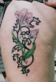 女性腿部彩色花朵纹身图片