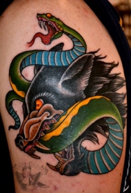 大臂old school彩色邪恶的狗与蛇纹身图案