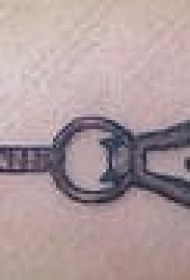 黑色简约指南针纹身图案