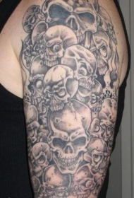 肩部灰色墨水很多骷髅纹身图案