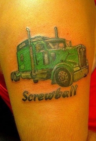 大臂奇妙的绿色汽车字母纹身图案