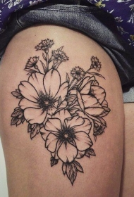 可爱的黑色线条花卉大腿纹身图案