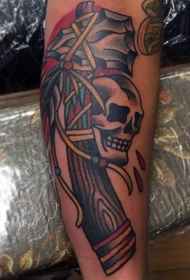 手臂古老的彩色印度斧纹身图案