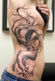 腰侧黑棕色现实的老树纹身图案缩略频道推荐图