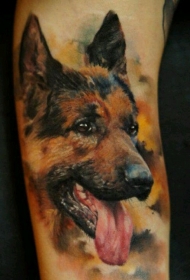 写实德国牧羊犬彩绘纹身图案