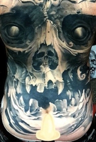 背部惊人的彩色神秘骷髅纹身图案