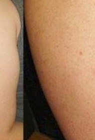 肩部简约部落小海马纹身图案