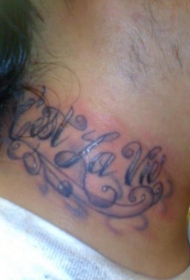 颈部蓝色英文字母花体纹身图案