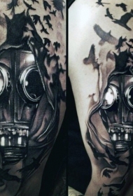 现实主义风格的黑灰人与防毒面具纹身