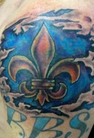 肩部蓝色背景百合花纹章撕皮纹身图案
