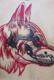 背部红色和黑色线条元素的狼头纹身图案